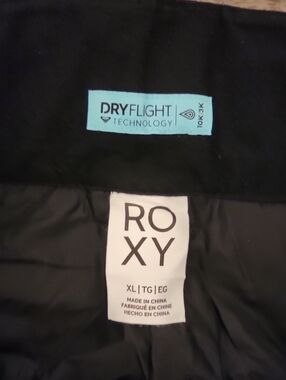Roxy Women’s XL Black Ski Pants with Teal DryFlight Label